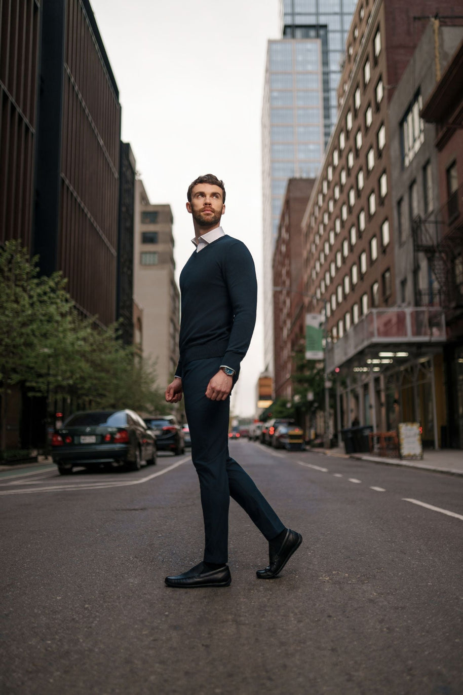 T.O. Collection Men's V-Neck Sweater